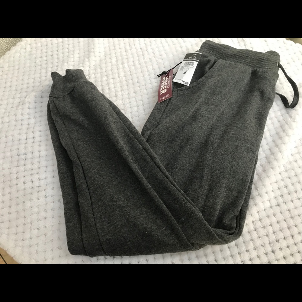 NEW! 🎉HP🎉Rue21 Grey Joggers - Picture 2 of 6